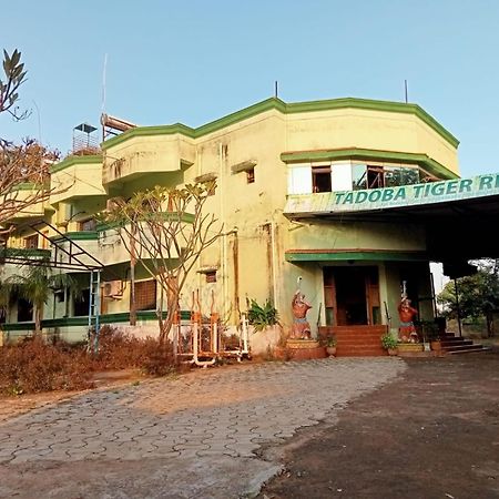 Oyo Flagship Tadoba Tiger Resort Mohurli Exterior photo